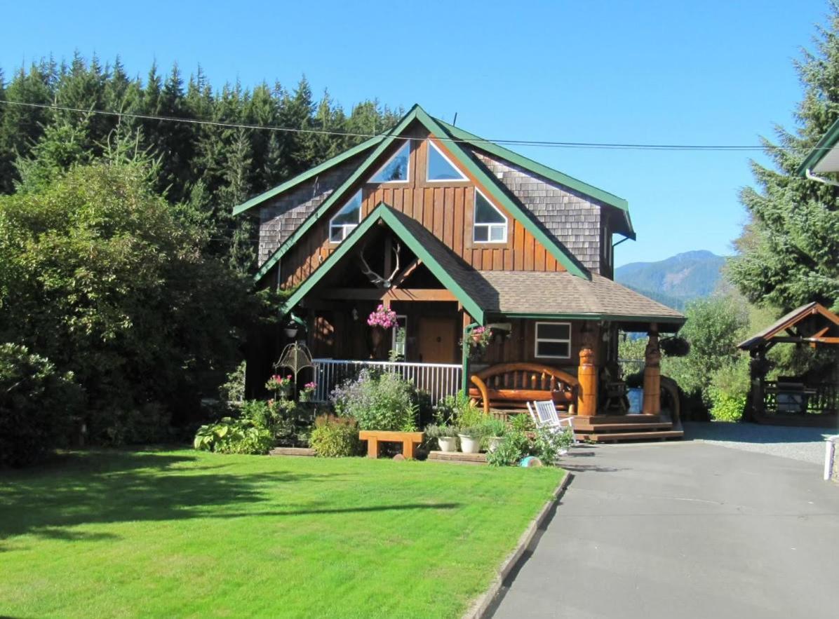 Wild Coast Wilderness Resort Port Renfrew Kültér fotó