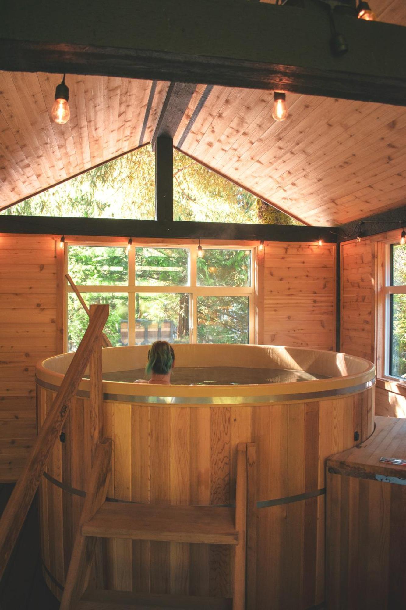 Wild Coast Wilderness Resort Port Renfrew Kültér fotó